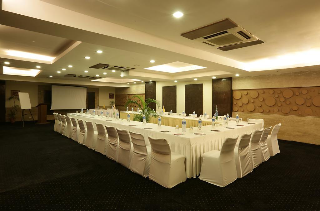 Corporate Regency Hotel Új-Delhi Kültér fotó