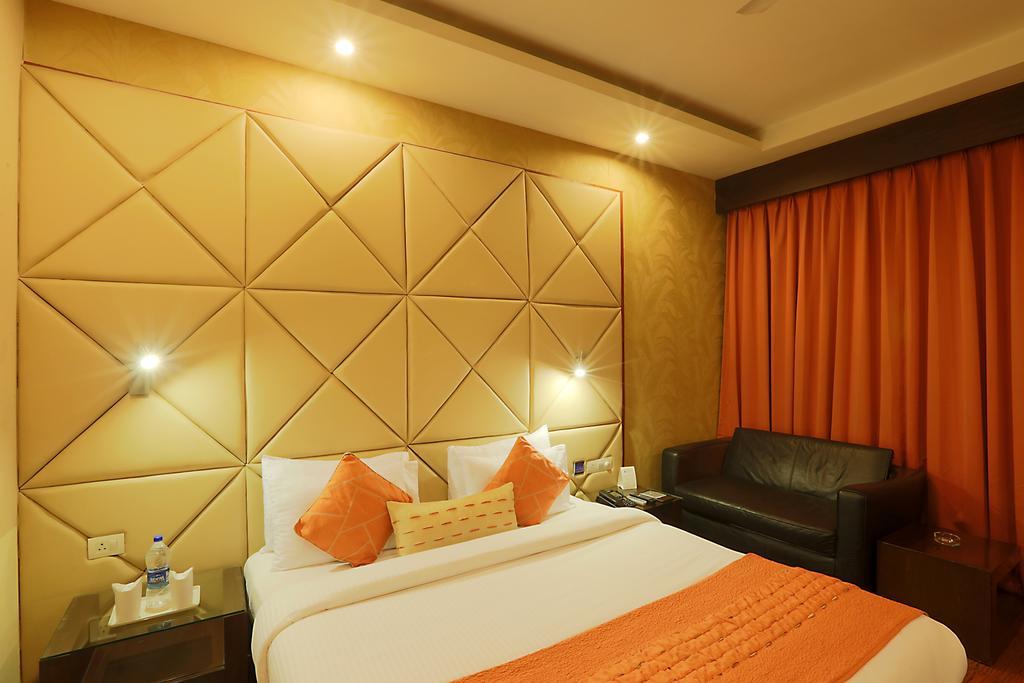 Corporate Regency Hotel Új-Delhi Kültér fotó