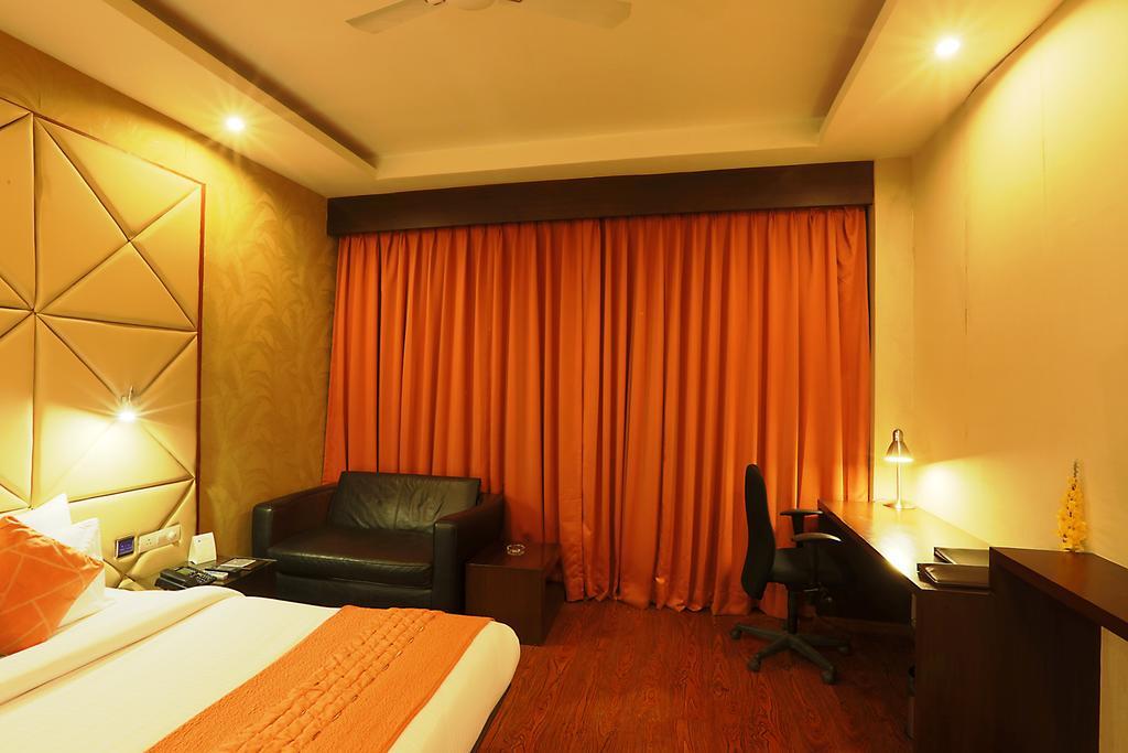 Corporate Regency Hotel Új-Delhi Kültér fotó